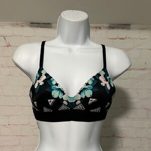 Victoria’s Secret Pink Wear Everywhere Wireless Lightly Lined Bra 32B